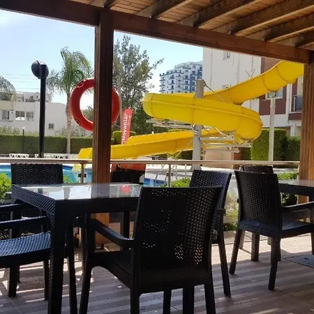 See Laif Apartment