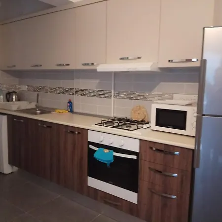 See Laif Apartment *